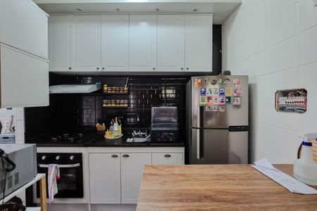 Apartamento à venda com 65m², 2 quartos e 1 vagaCozinha e Área de Serviço