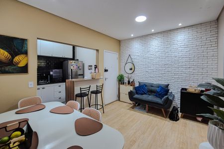 Sala de apartamento à venda com 2 quartos, 69m² em Jardim Calux, São Bernardo do Campo