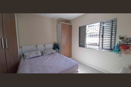 Quarto 2 de casa à venda com 3 quartos, 236m² em Km 18, Osasco