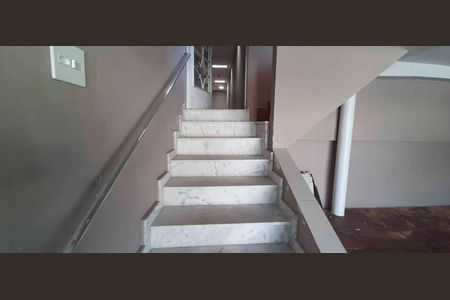 Casa à venda com 236m², 3 quartos e 2 vagasAcesso a Casa