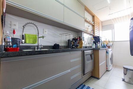 Apartamento à venda com 55m², 2 quartos e 1 vaga Apartamento à venda com 55m², 2 quartos e 1 vagaCozinha e Área de Serviço