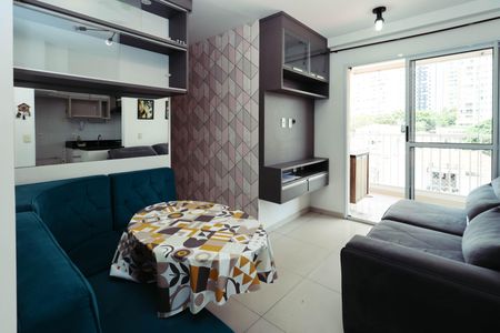 Sala de apartamento para alugar com 2 quartos, 55m² em Vila Nair, São Paulo