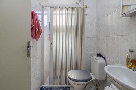 Apartamento à venda com 50m², 2 quartos e 1 vaga Apartamento à venda com 50m², 2 quartos e 1 vagabanheiro social_2