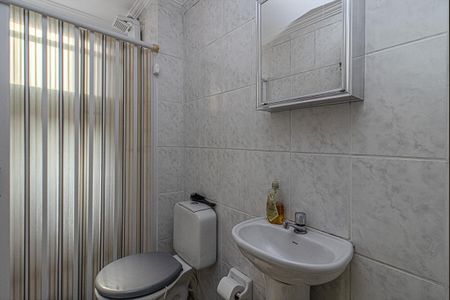 Apartamento à venda com 50m², 2 quartos e 1 vaga Apartamento à venda com 50m², 2 quartos e 1 vagabanheiro social_1