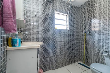 Casa para alugar com 400m², 2 quartos e 1 vaga Casa para alugar com 400m², 2 quartos e 1 vagaBanheiro Suíte 1