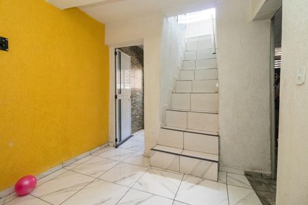 Casa para alugar com 400m², 2 quartos e 1 vaga Casa para alugar com 400m², 2 quartos e 1 vagaSala