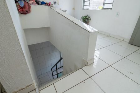 Casa para alugar com 400m², 2 quartos e 1 vaga Casa para alugar com 400m², 2 quartos e 1 vagaEscadas de acesso