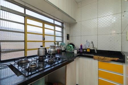 Casa para alugar com 400m², 2 quartos e 1 vaga Casa para alugar com 400m², 2 quartos e 1 vagaCozinha