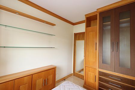 Apartamento para alugar com 104m², 3 quartos e 2 vagasQuarto 2