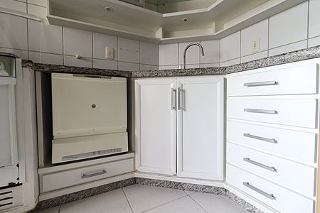 Apartamento para alugar com 104m², 3 quartos e 2 vagasCozinha - Armários
