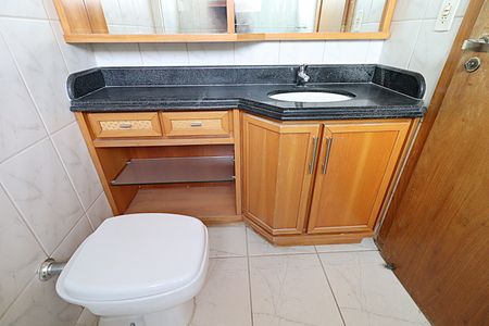 Apartamento para alugar com 104m², 3 quartos e 2 vagasBanheiro da Suíte