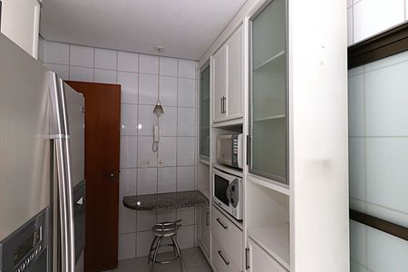 Apartamento para alugar com 104m², 3 quartos e 2 vagasCozinha - Armários