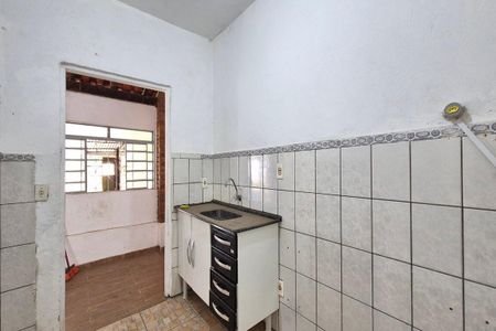 Casa à venda com 59m², 1 quarto e 10 vagasCozinha 