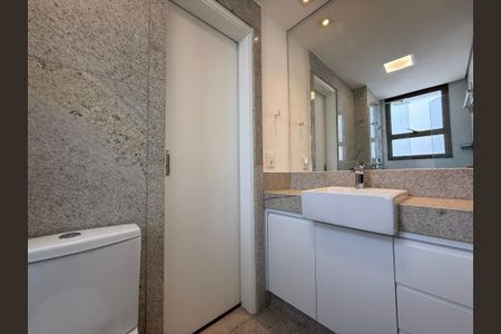 Apartamento para alugar com 180m², 4 quartos e 4 vagasBanheiro Social