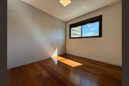 Apartamento para alugar com 180m², 4 quartos e 4 vagasSuíte