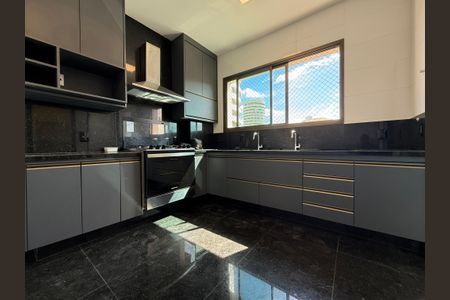 Cozinha de apartamento para alugar com 4 quartos, 180m² em Vale do Sereno, Nova Lima