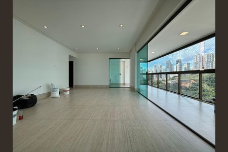 Sala de apartamento para alugar com 4 quartos, 180m² em Vale do Sereno, Nova Lima