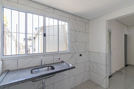 Sala e Cozinha de casa para alugar com 2 quartos, 35m² em Parque Boturussu, São Paulo