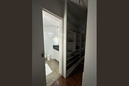 Apartamento à venda com 294m², 4 quartos e 2 vagas