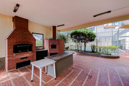 Apartamento para alugar com 83m², 3 quartos e 2 vagas Apartamento para alugar com 83m², 3 quartos e 2 vagasÁrea comum - Churrasqueira