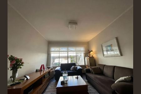 Casa para alugar com 4 quartos, 275m² em Vila Bertioga, São Paulo