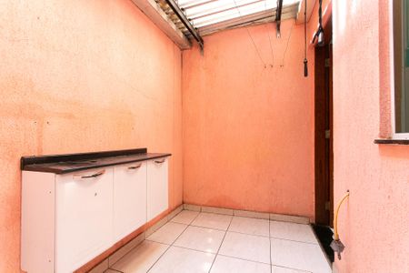 Casa à venda com 80m², 2 quartos e 2 vagasÁrea de Serviço