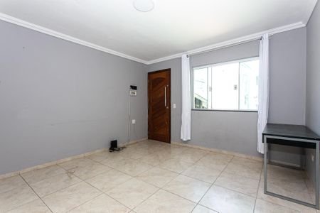 Casa à venda com 80m², 2 quartos e 2 vagasv
