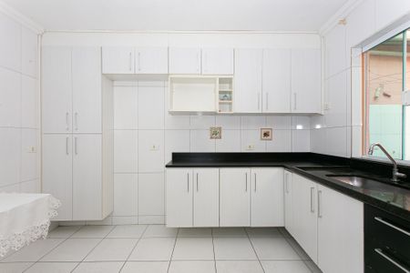 Casa à venda com 80m², 2 quartos e 2 vagasCozinha