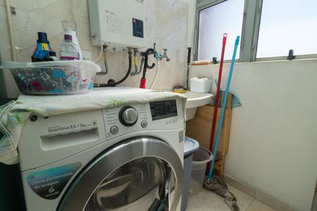 Apartamento à venda com 57m², 2 quartos e 2 vagasÁrea de Serviço