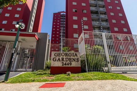 Apartamento à venda com 57m², 2 quartos e 2 vagasFachada e portaria
