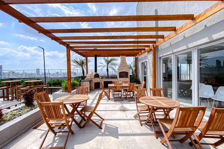 Apartamento para alugar com 45m², 2 quartos e sem vaga Apartamento para alugar com 45m², 2 quartos e sem vagaÁrea comum - Churrasqueira