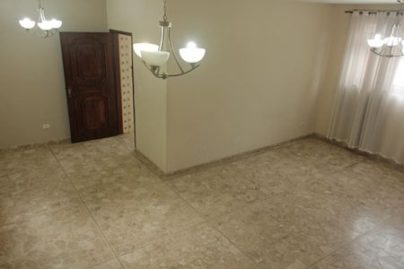 Casa para alugar com 252m², 4 quartos e 3 vagasSala