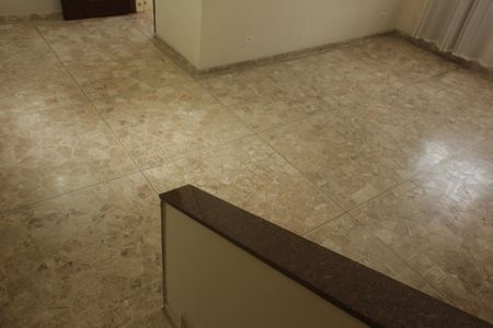 Sala de casa para alugar com 4 quartos, 252m² em Aparecida, Santos