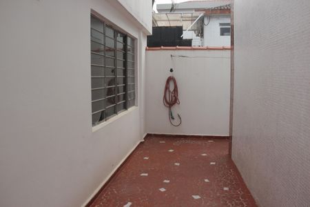 Casa para alugar com 252m², 4 quartos e 3 vagasQuintal