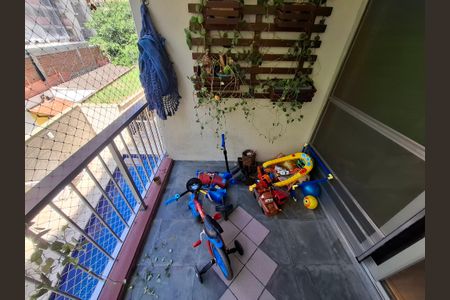 Apartamento para alugar com 74m², 2 quartos e 1 vaga Apartamento para alugar com 74m², 2 quartos e 1 vagaVaranda