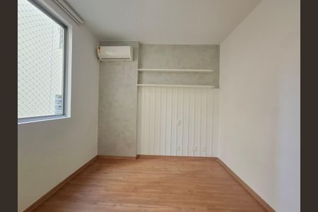 Apartamento para alugar com 74m², 2 quartos e 1 vaga Apartamento para alugar com 74m², 2 quartos e 1 vagaQuarto