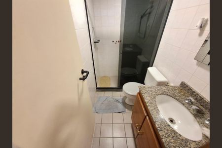 Apartamento para alugar com 74m², 2 quartos e 1 vaga Apartamento para alugar com 74m², 2 quartos e 1 vagaBanheiro