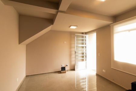 Sala de casa para alugar com 2 quartos, 79m² em Alto Boqueirão, Curitiba