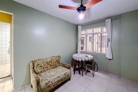 Apartamento para alugar com 64m², 2 quartos e sem vagaSala