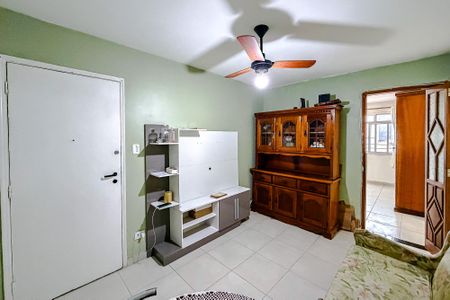 Apartamento para alugar com 64m², 2 quartos e sem vagaSala