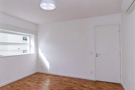 Apartamento à venda com 141m², 3 quartos e 1 vagaFoto 08