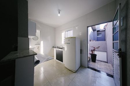 Studio de kitnet/studio para alugar com 1 quarto, 28m² em Vila Nhocuné, São Paulo