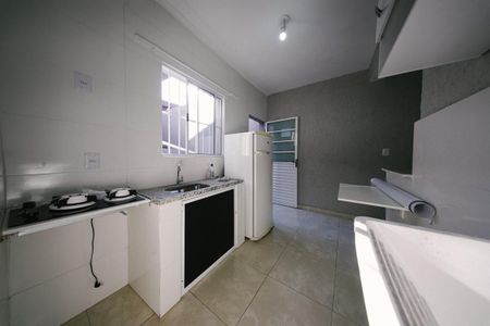 Studio de kitnet/studio para alugar com 1 quarto, 28m² em Vila Nhocuné, São Paulo