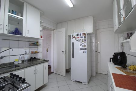 Apartamento à venda com 90m², 2 quartos e 1 vagaCozinha