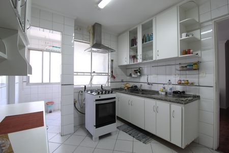 Apartamento à venda com 90m², 2 quartos e 1 vagaCozinha