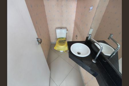 Casa de condomínio para alugar com 123m², 3 quartos e 1 vaga Casa de condomínio para alugar com 123m², 3 quartos e 1 vagaLavabo