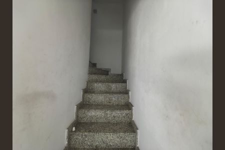 Casa de condomínio para alugar com 123m², 3 quartos e 1 vaga Casa de condomínio para alugar com 123m², 3 quartos e 1 vagaEscada Andar Superior