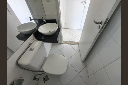 Casa de condomínio para alugar com 123m², 3 quartos e 1 vaga Casa de condomínio para alugar com 123m², 3 quartos e 1 vagaBanheiro Quarto Suite 3
