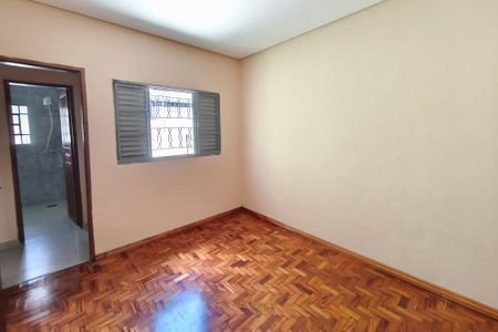 Casa à venda com 298m², 2 quartos e 1 vagaQuarto 2