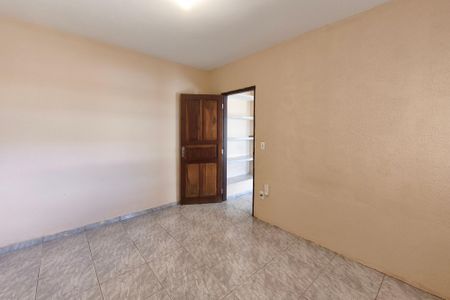 Casa à venda com 298m², 2 quartos e 1 vagaEdícula - Quarto